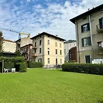 Axelparkcomo Apartament