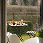 Apartament Axelparkcomo *