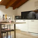 Axelparkcomo Apartament *