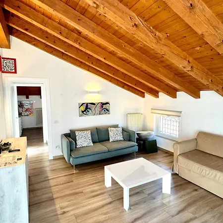 Axelparkcomo Apartamento Como