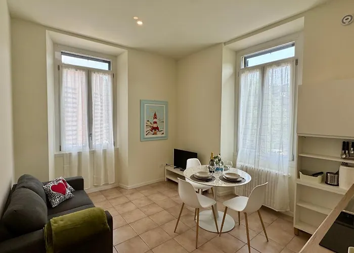 Axelparkcomo Apartamento Como